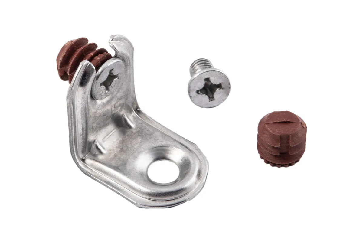 Стяжка угловая 2.16Д (стяжка+2винта+2гайки) (уп/1тыс.шт) AKS